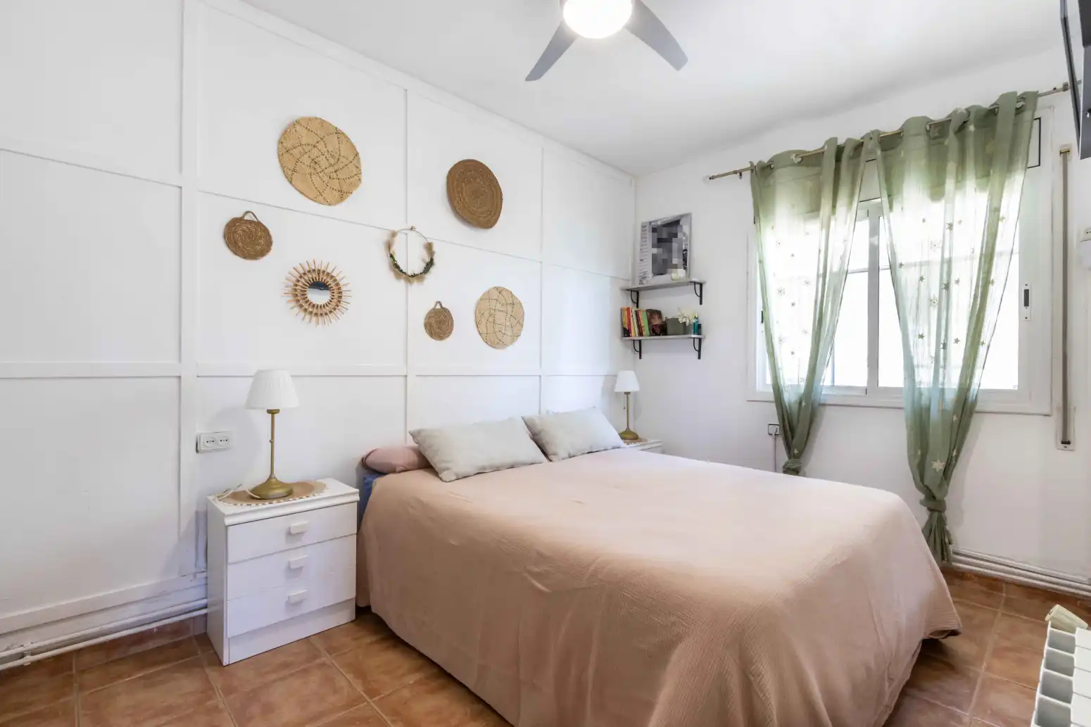 Dormitori de Casa o xalet en venda en Viladecavalls amb Jardí privat i Moblat