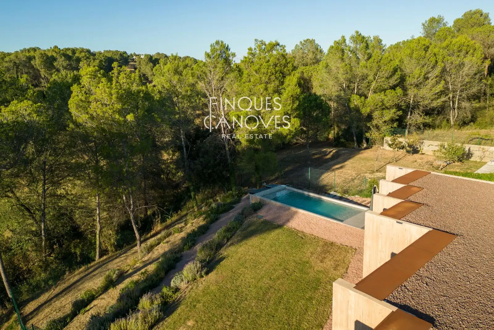 Jardín de Casa adosada en venta en Sant Julià de Ramis con Aire acondicionado, Calefacción y Piscina
