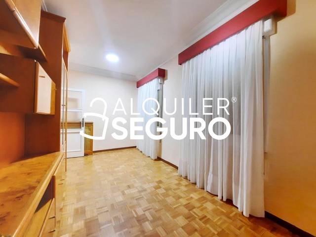 Piso en Alquiler en Hermanos de Pablo en Quintana