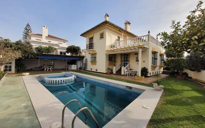 Jardí de Casa o xalet en venda en Vélez-Málaga amb Aire condicionat, Terrassa i Piscina