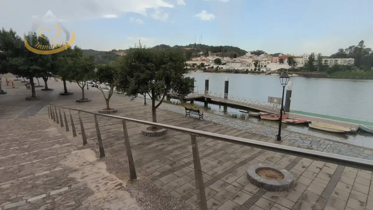 Terrassa de Casa o xalet en venda en Sanlúcar de Guadiana amb Jardí privat, Terrassa i Moblat