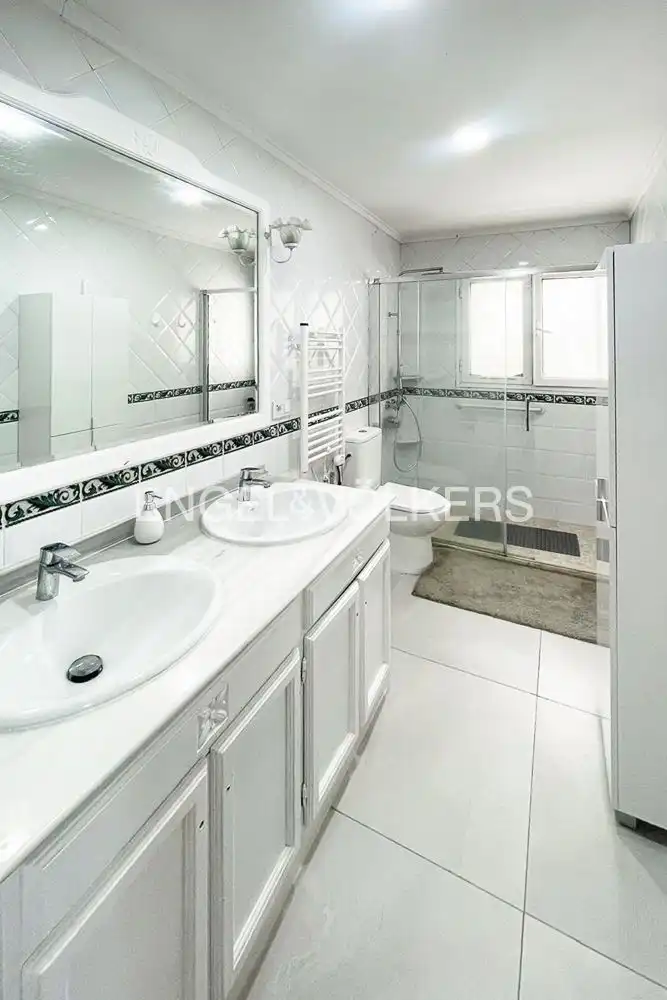 Baño de Casa o chalet en venta en Torrent con Aire acondicionado, Calefacción y Jardín privado