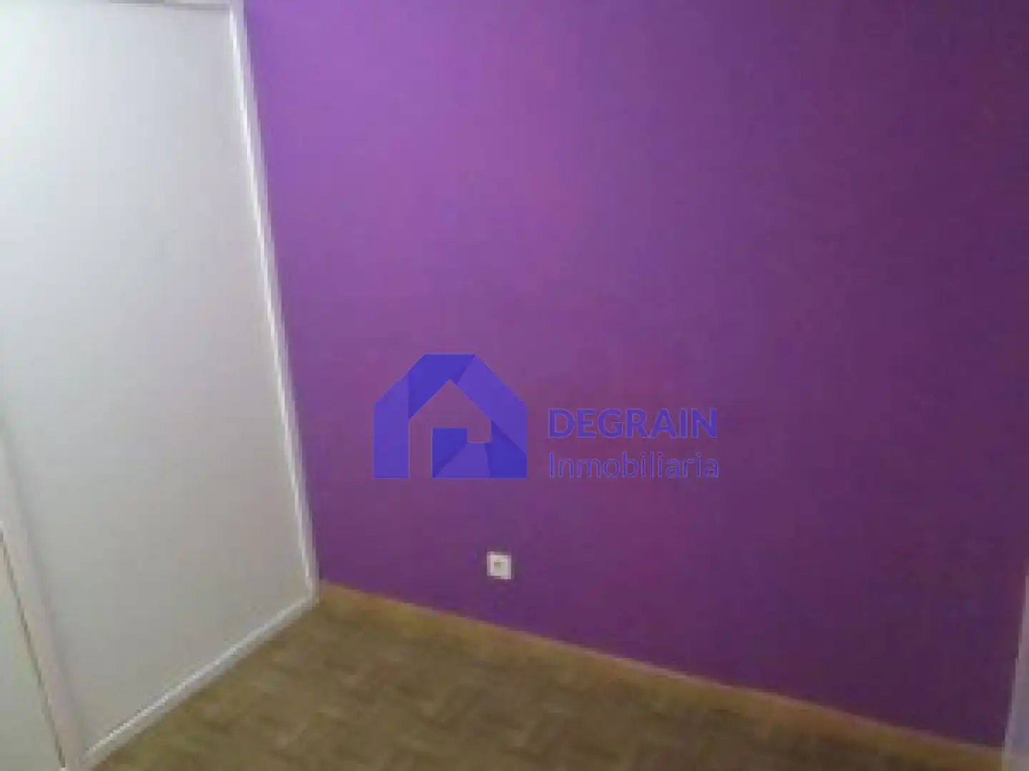 Schlafzimmer von Büro zur Miete in Oviedo 