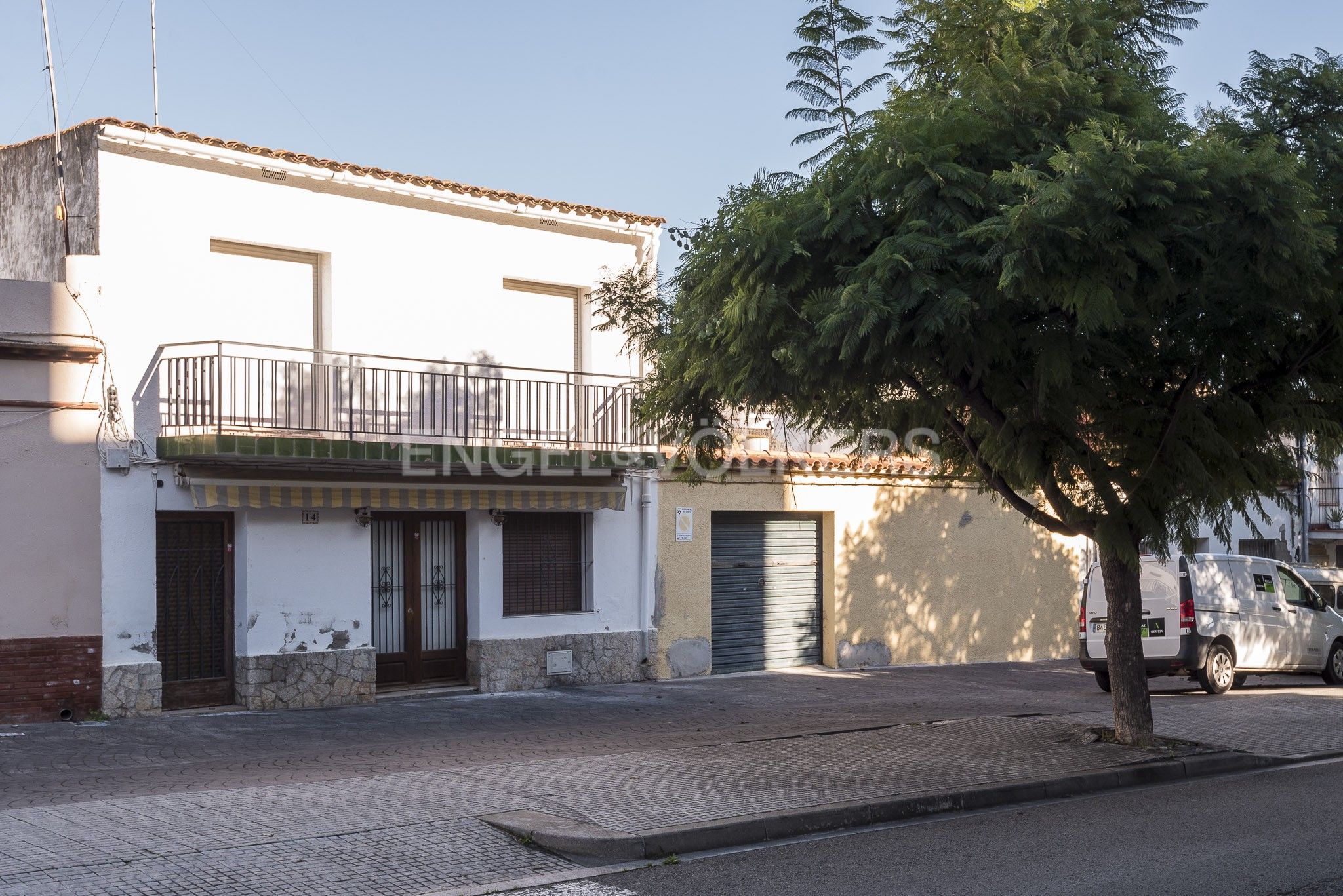 Vista exterior de Casa adosada en venda en Sitges amb Calefacció i Balcó