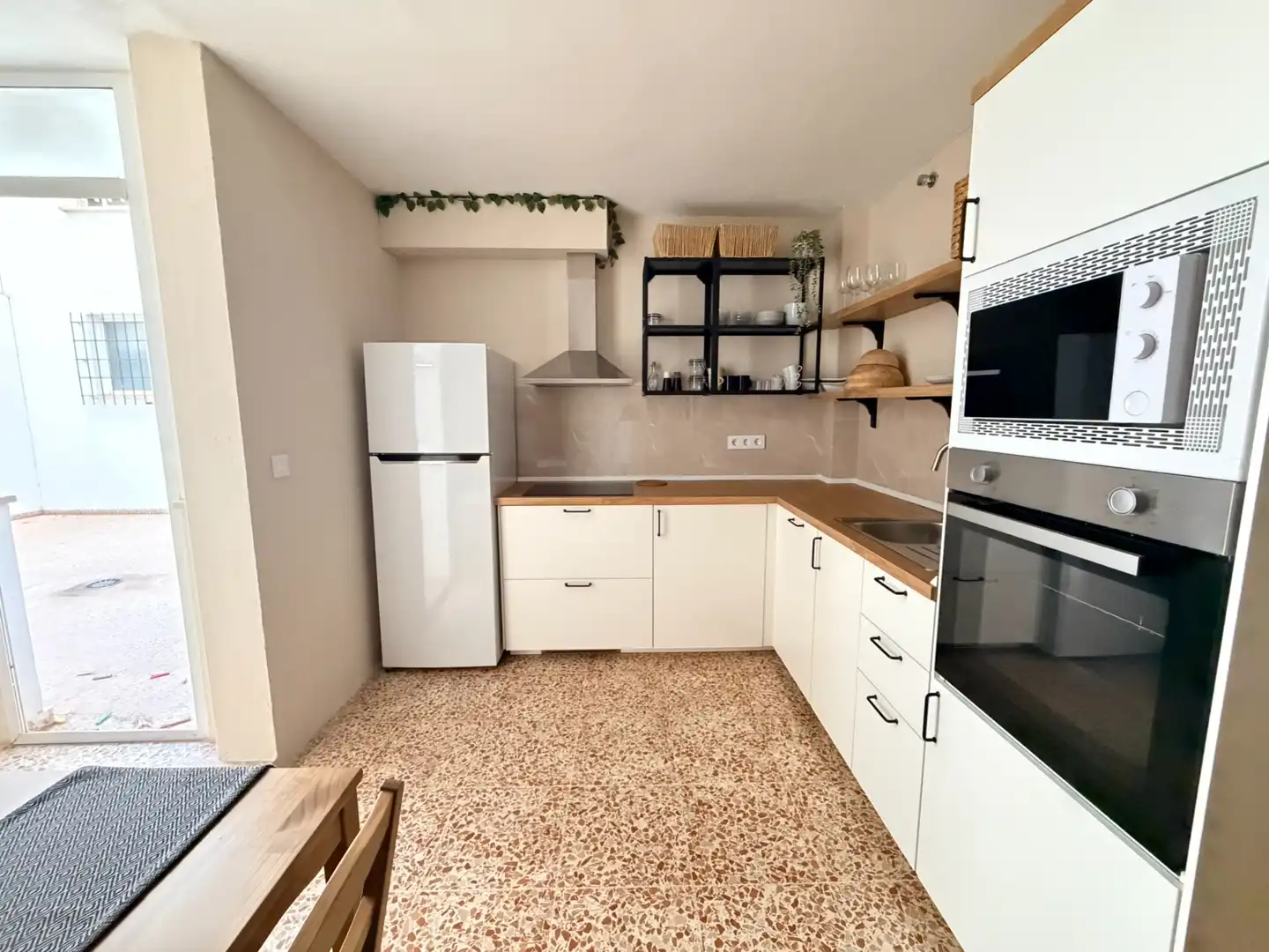 Cocina de Piso de alquiler en Cartagena con Aire acondicionado, Terraza y Amueblado