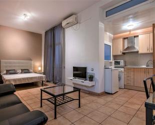 Bedroom of Study to rent in  Barcelona Capital  with Air Conditioner, Heating and Balcony