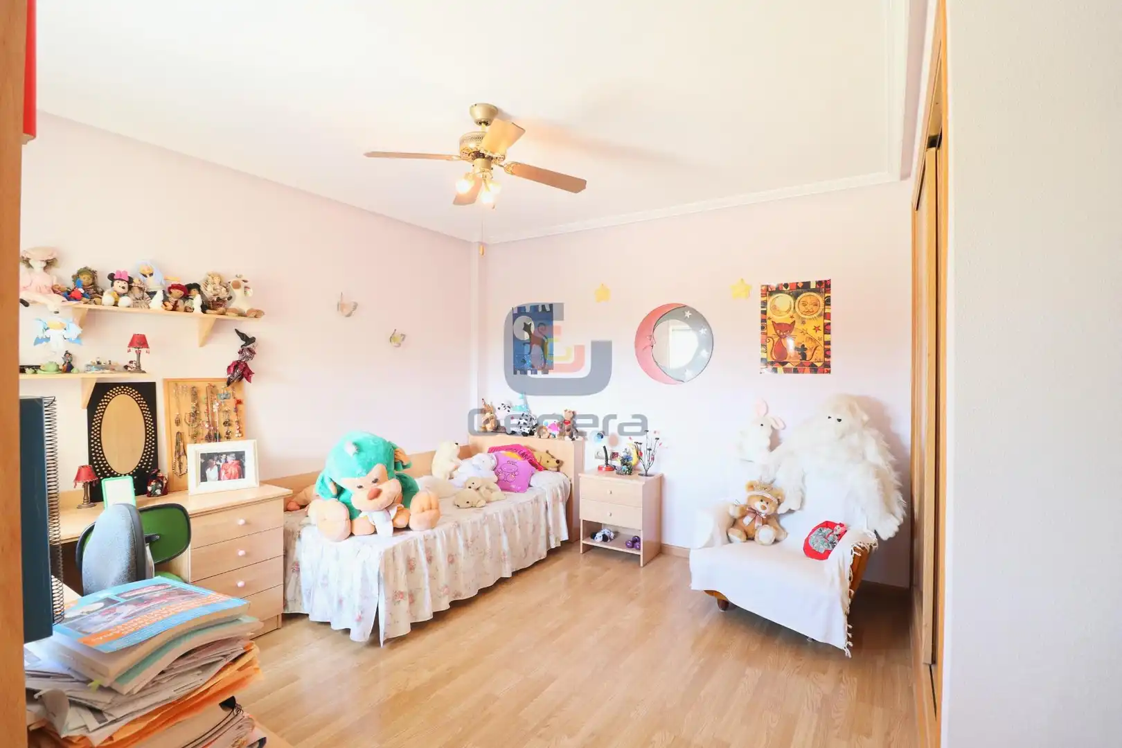 Habitación de Casa o chalet en venta en San Vicente del Raspeig / Sant Vicent del Raspeig con Aire acondicionado, Calefacción y Jardín privado