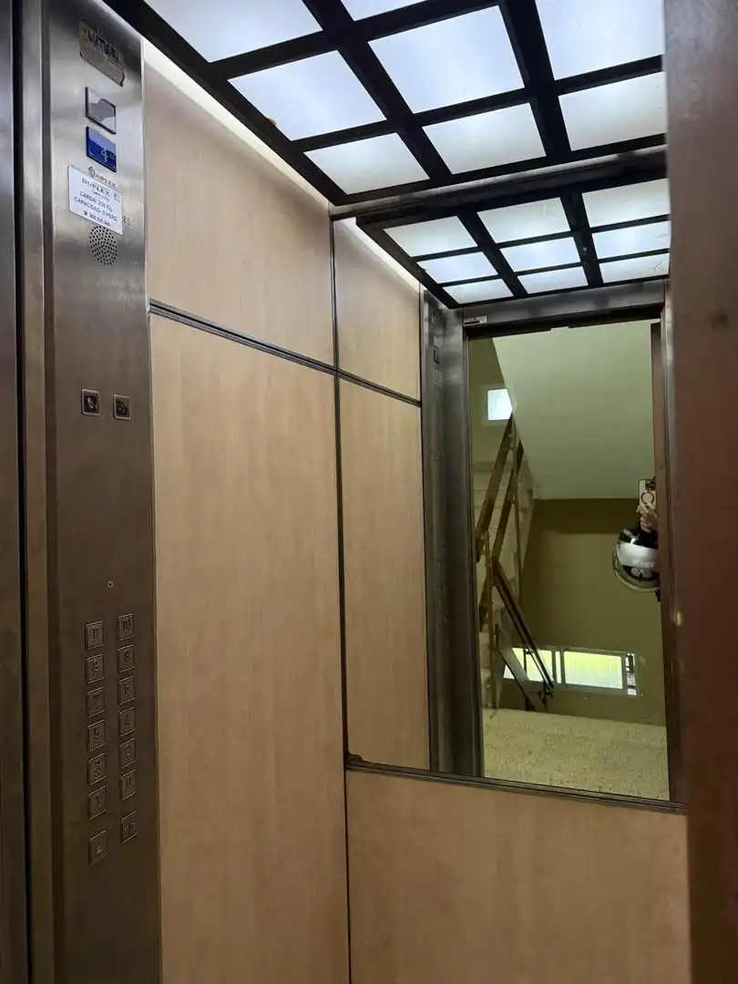 Piso en venta en Madrid con Calefacción y Terraza