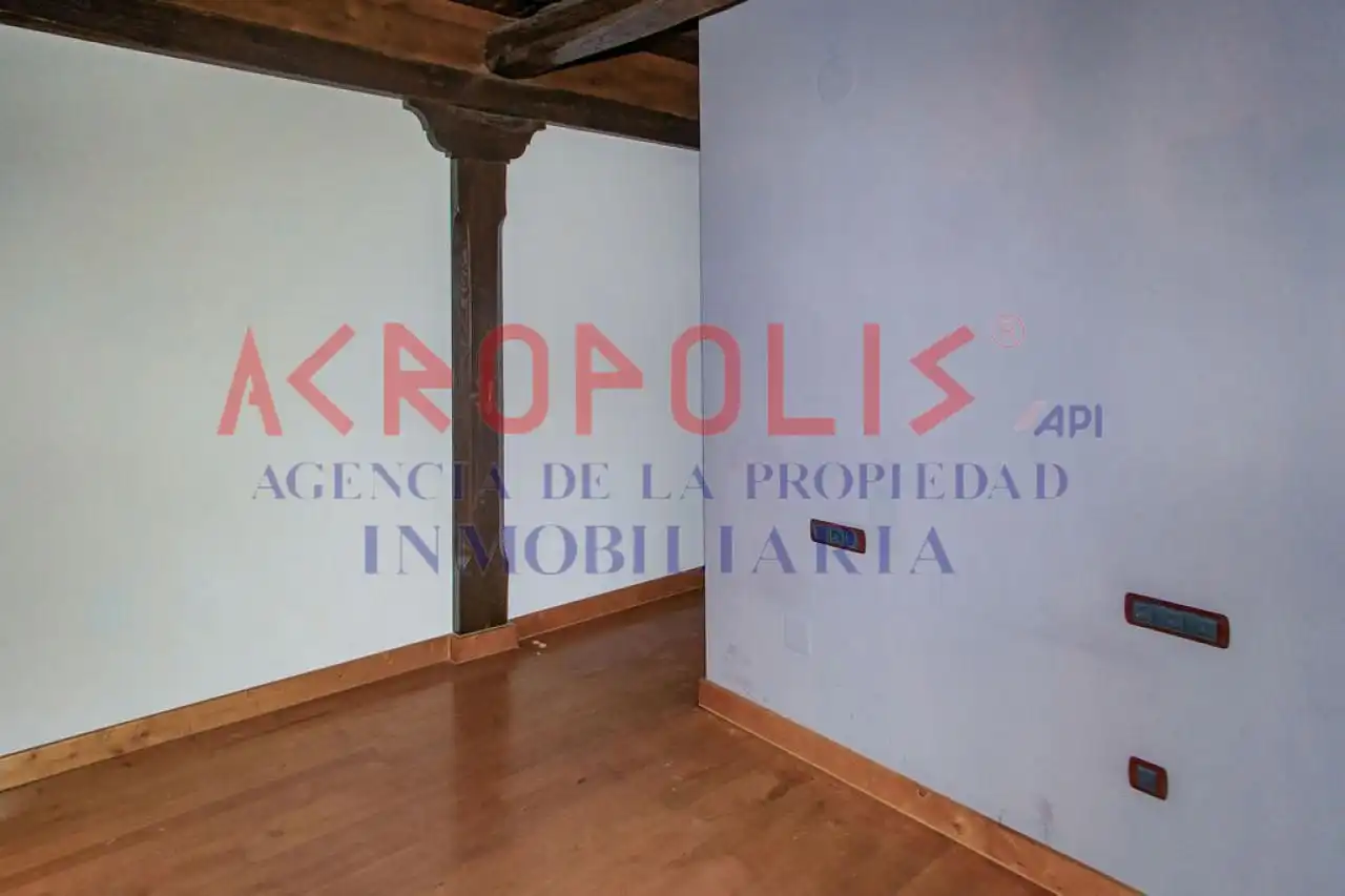 Wohnung zum Verkauf in Vega de Valcarce mit Heizung
