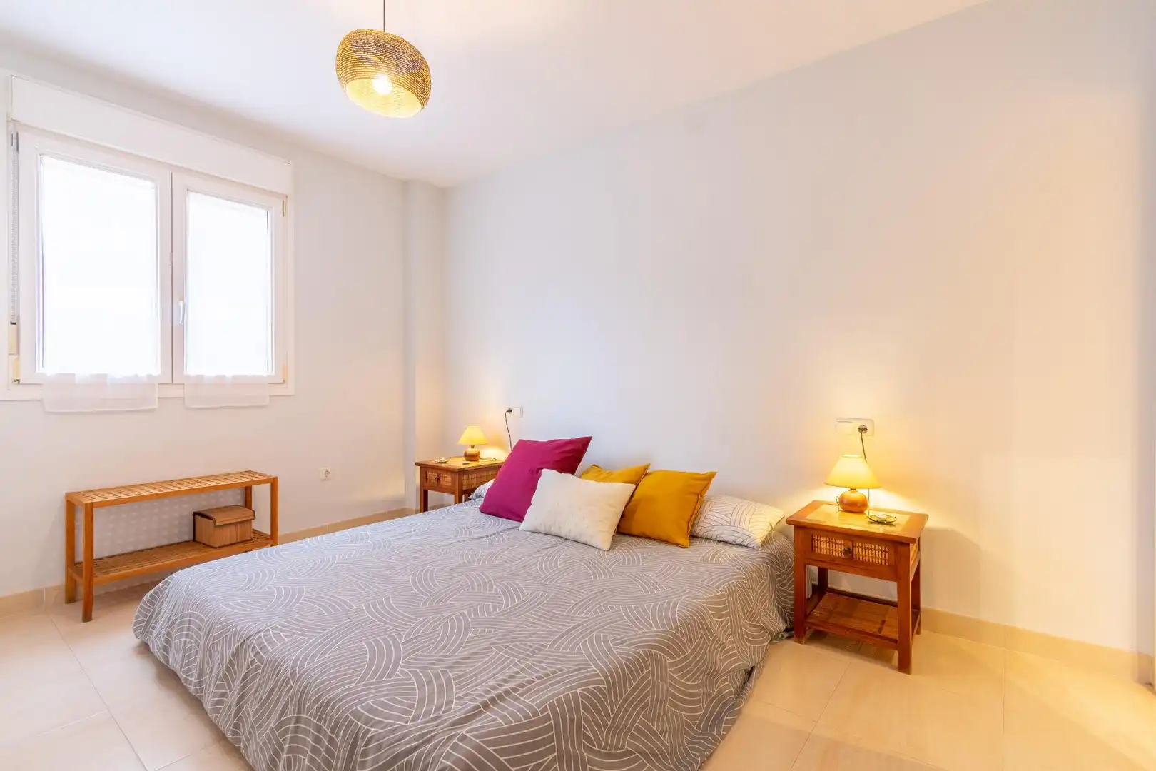 Habitación de Piso en venta en Almería con Aire acondicionado, Calefacción y Balcón