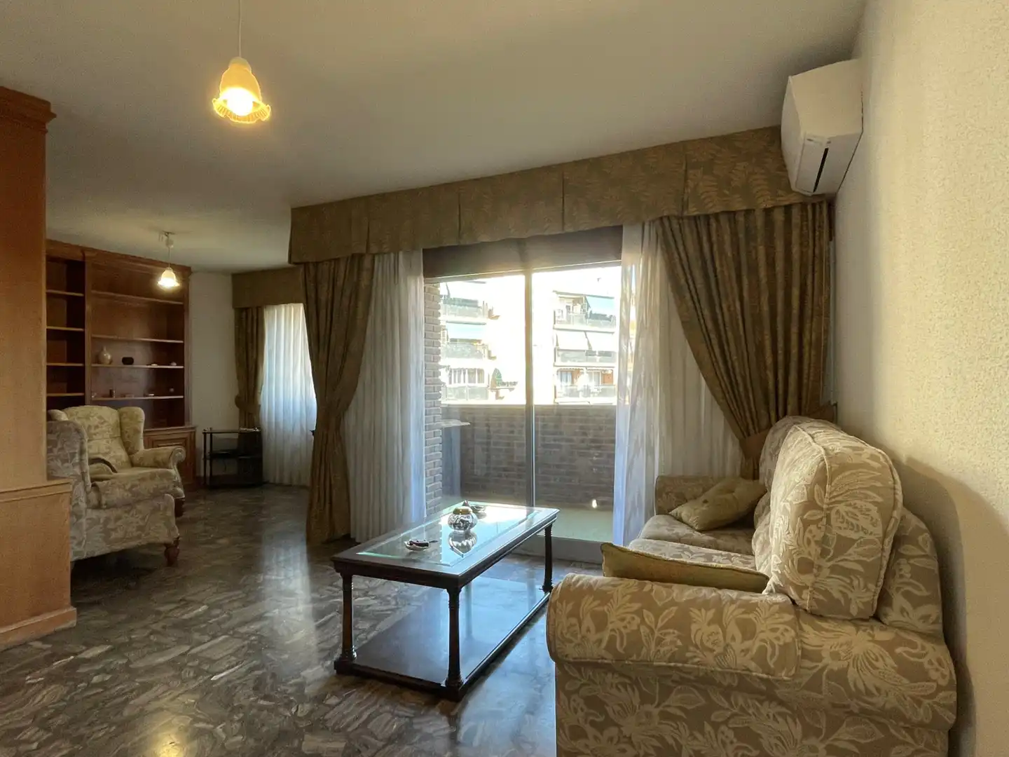 Sala de estar de Piso en venta en Alcalá de Henares con Aire acondicionado, Calefacción y Terraza