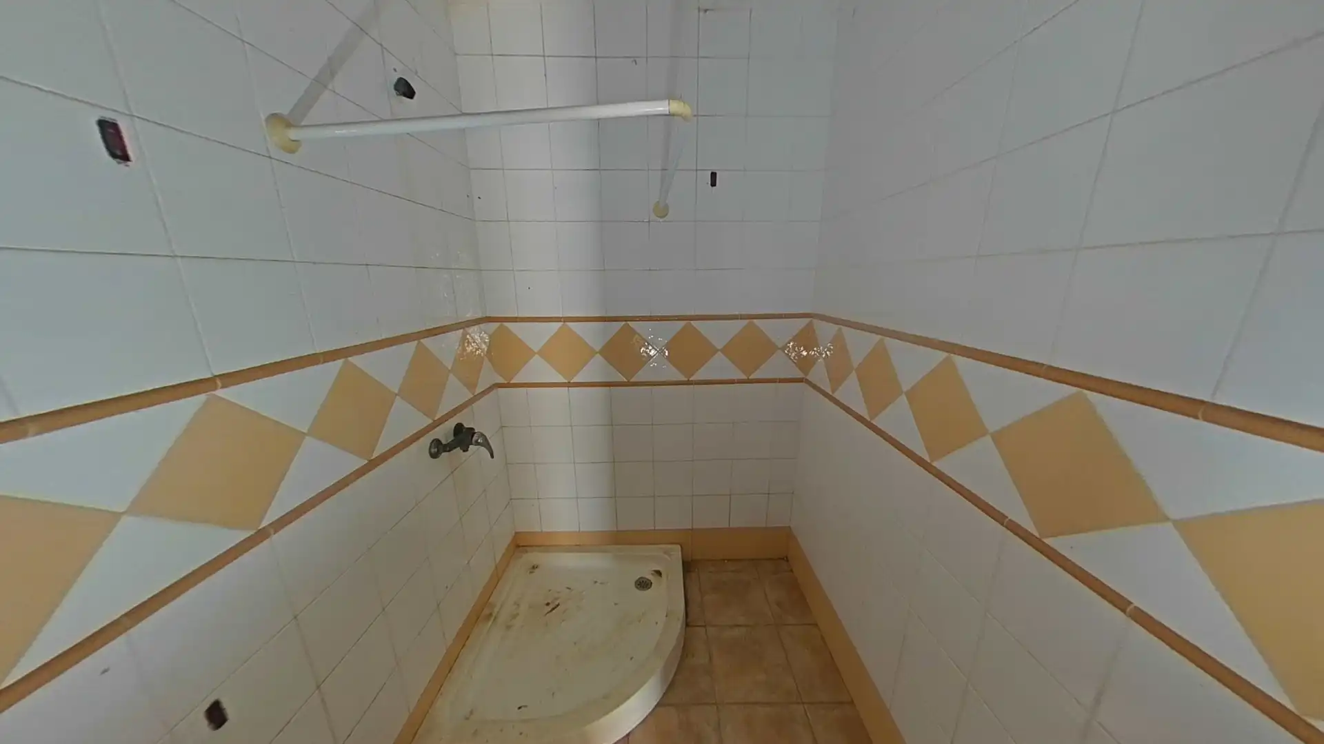 Bathroom of Houses for sale in Olivenza