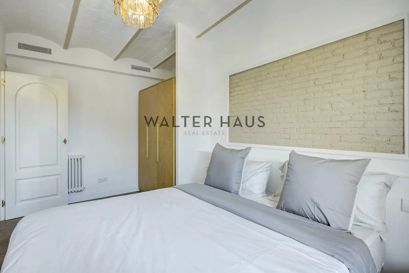 Habitación de Piso en venta en Barcelona con Terraza, Amueblado y Horno