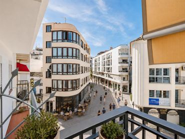 Piso con balcón en venta en Estepona Pueblo