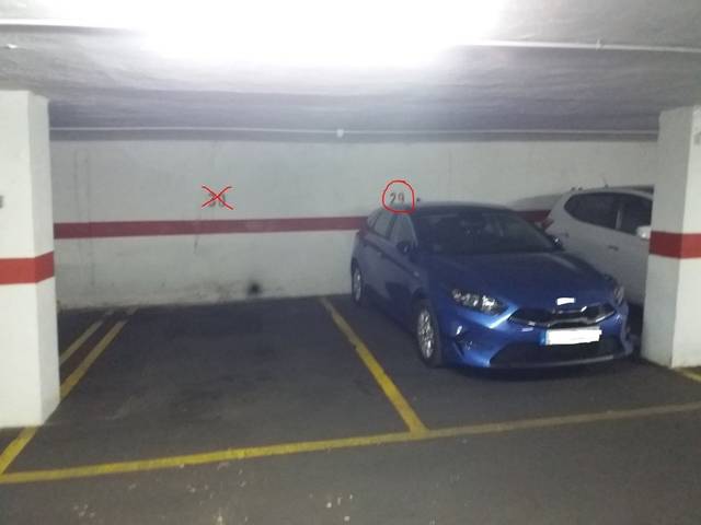 Garaje en Alquiler en Calle de Pedro Cieza de León, 10 en Maria Auxiliadora - Barriada de Llera