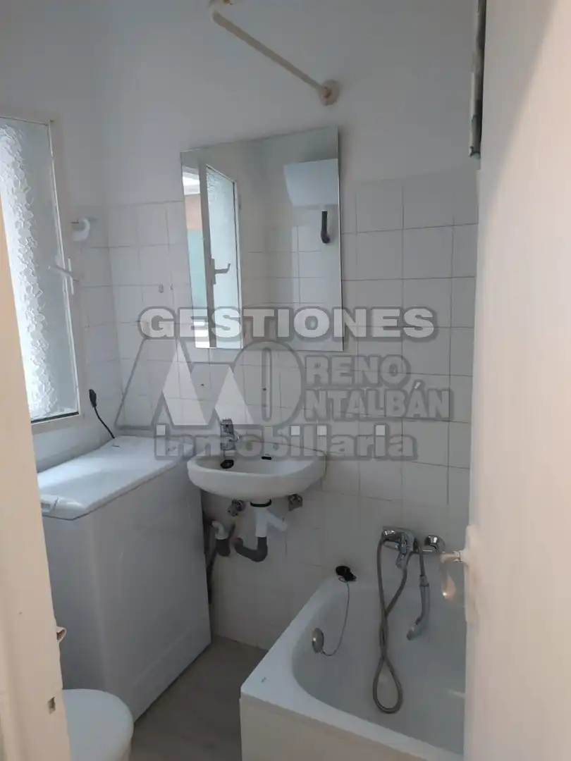 Study for rent in Camino de Ronda