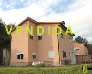 Exterior view of Single-family semi-detached for sale in Torrelles de Llobregat  with Heating, Private garden and Furnished