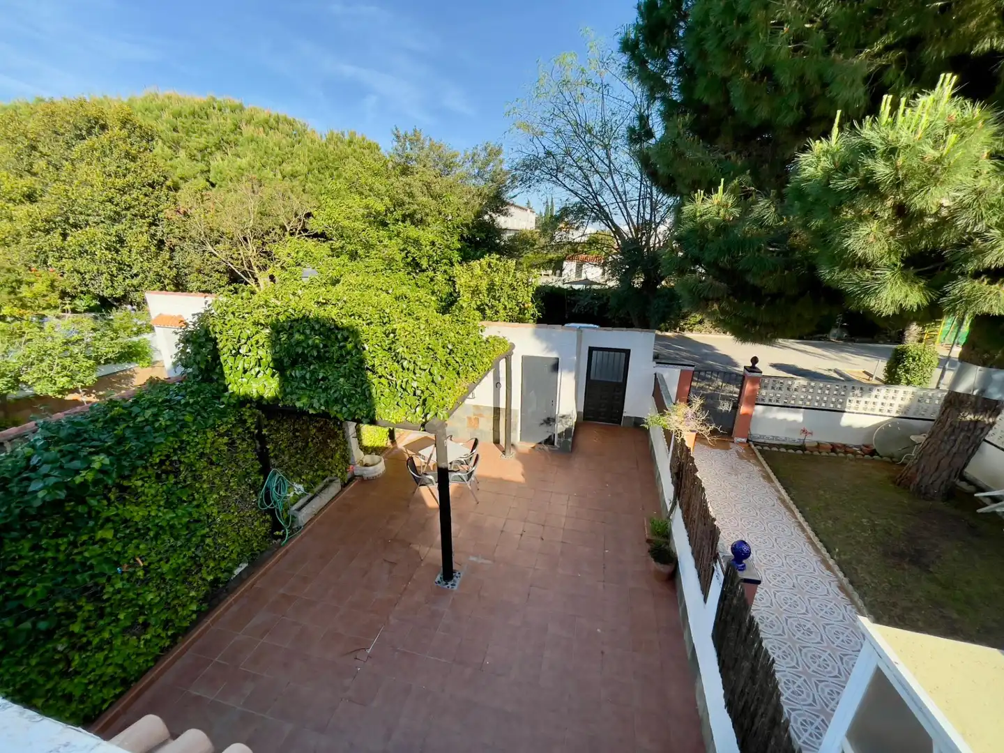 Jardí de Casa adosada en venda en Chiclana de la Frontera amb Aire condicionat, Jardí privat i Terrassa