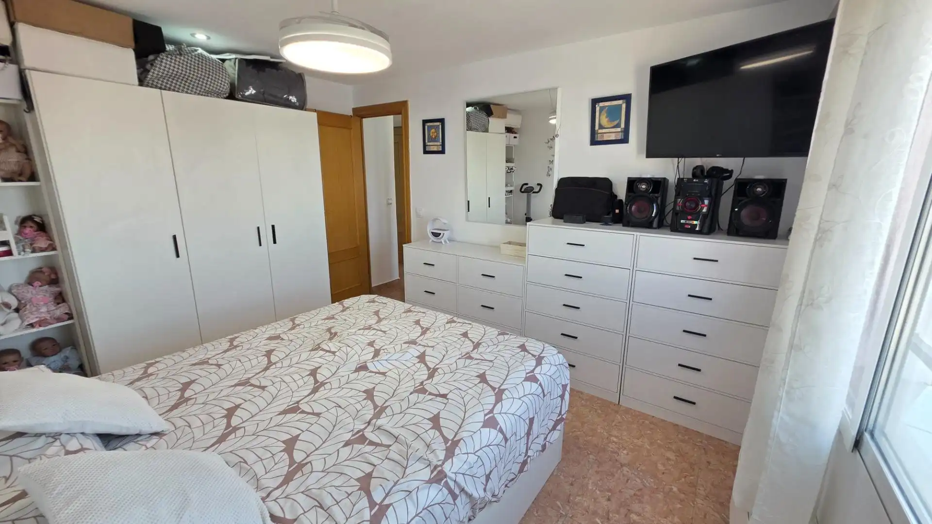 Bedroom of Flat for sale in Paterna  with Air Conditioner and Balcony