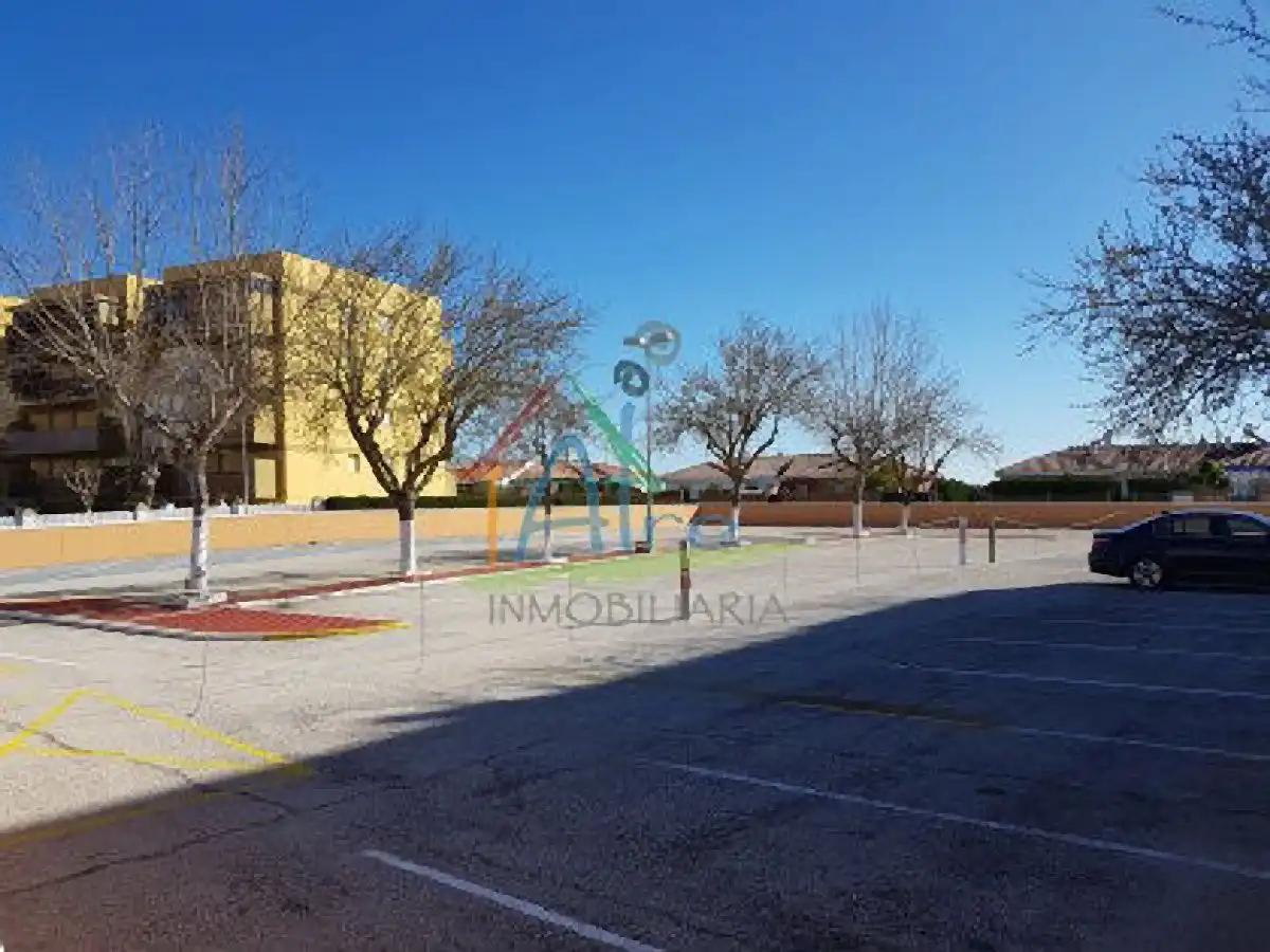 Parkplatz von Wohnung zum Verkauf in Almonte mit Klimaanlage, Terrasse und Möbliert