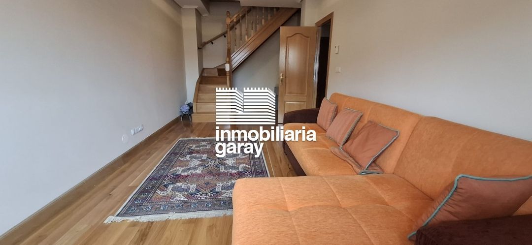 Living room of Duplex for sale in Villarcayo de Merindad de Castilla la Vieja  with Heating and Balcony