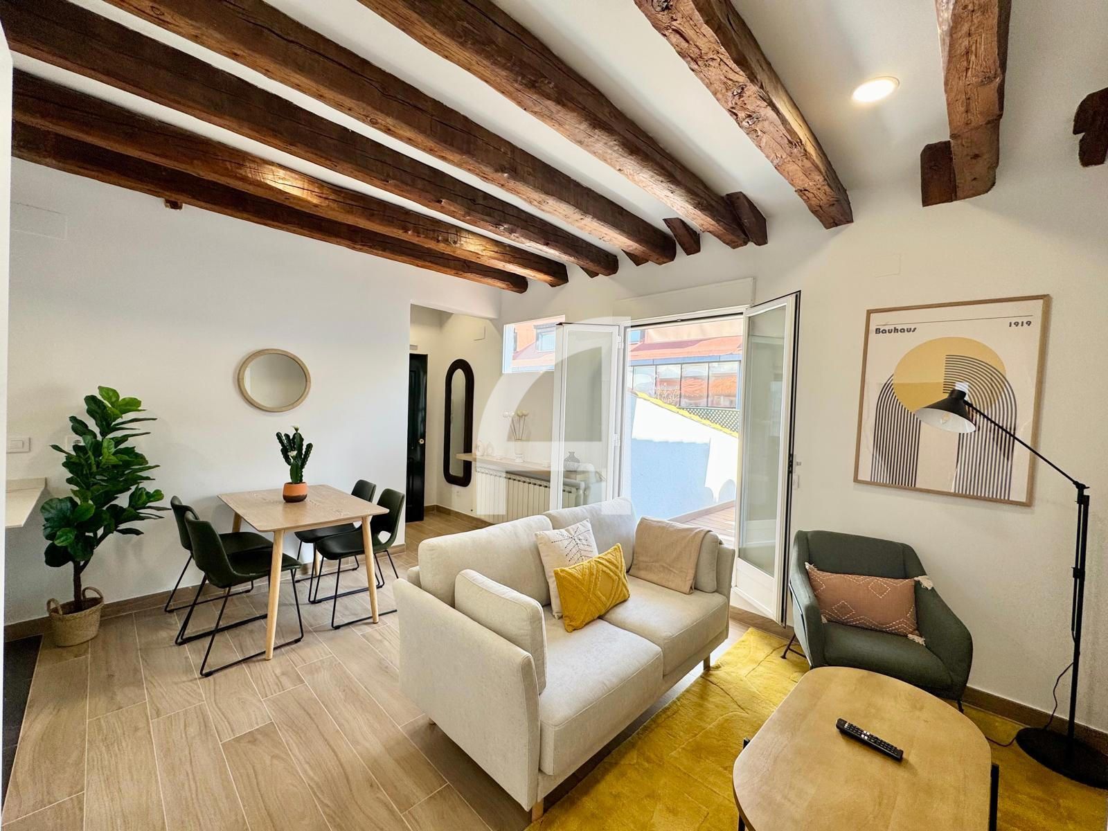 Living room of Attic to rent in  Madrid Capital  with Air Conditioner, Heating and Terrace
