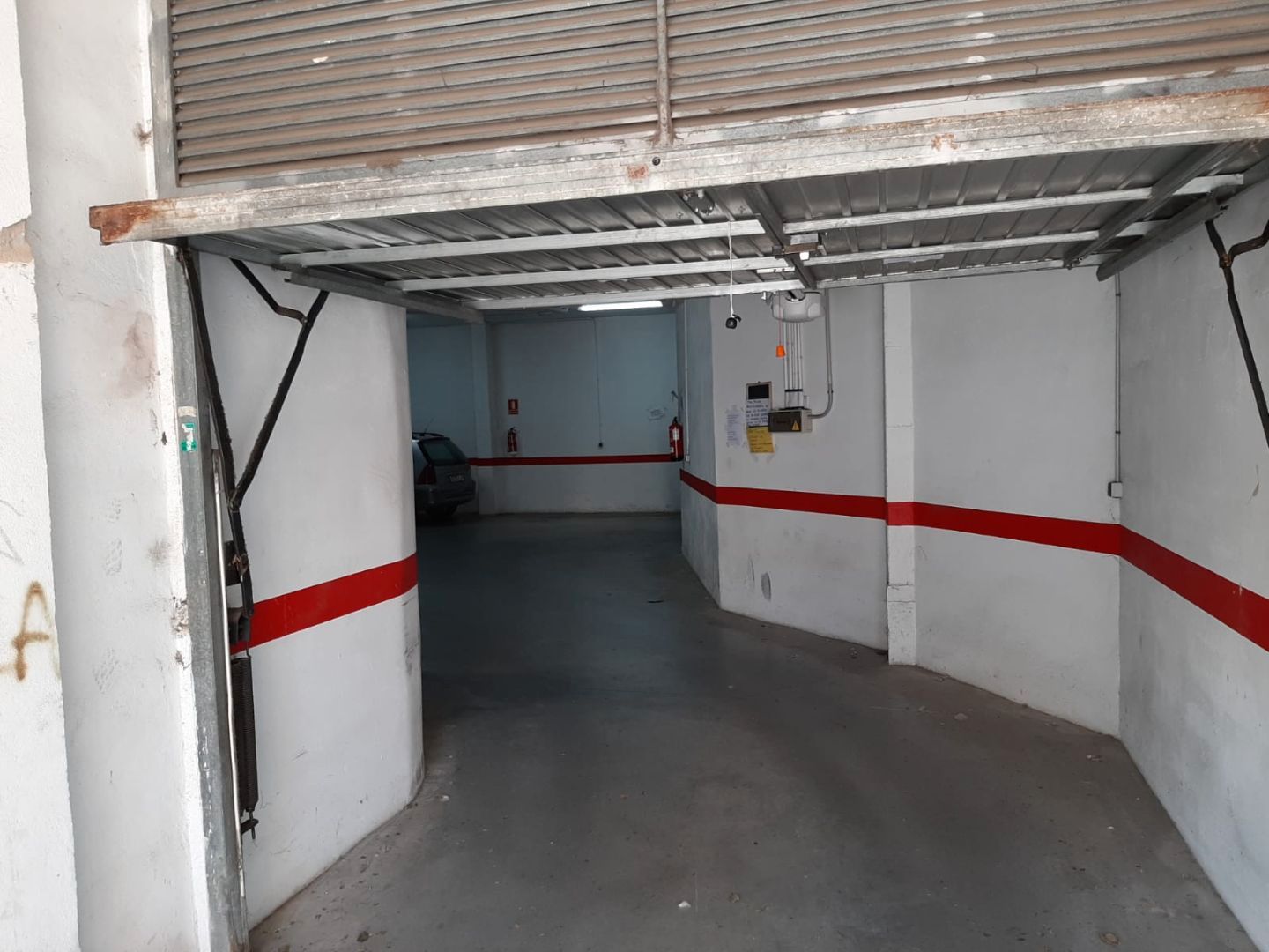 Parking of Box room to rent in  Valencia Capital