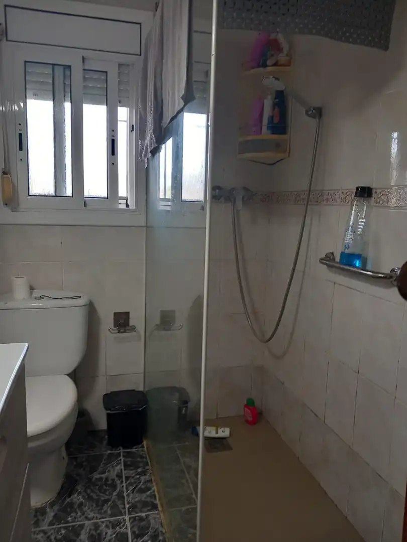 Bany de Casa o xalet en venda en Torrelles de Foix amb Traster