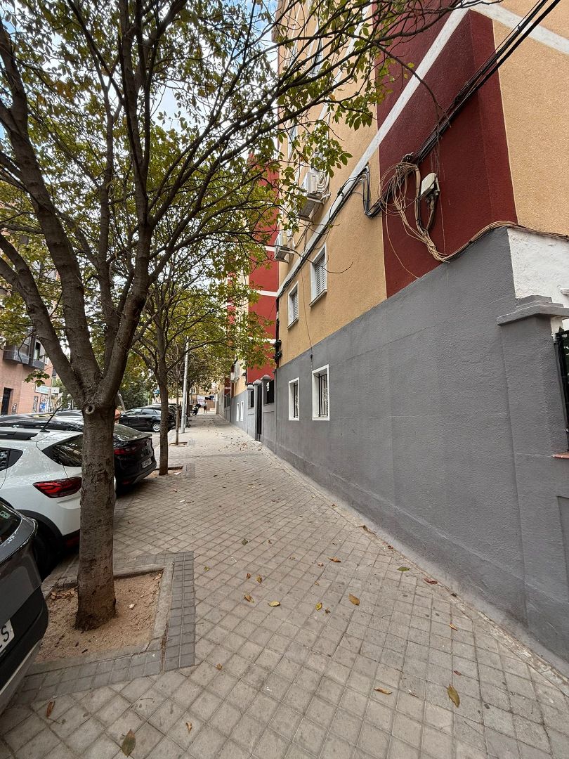 Exterior view of Flat for sale in  Madrid Capital  with Heating and Terrace