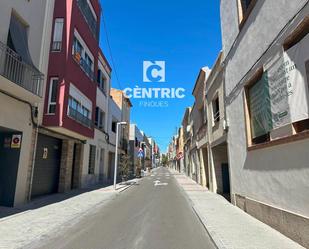 Vista exterior de Casa adosada en venda en Terrassa