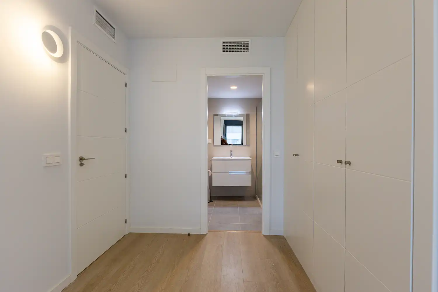 Piso de alquiler en Dénia con Aire acondicionado, Calefacción y Trastero