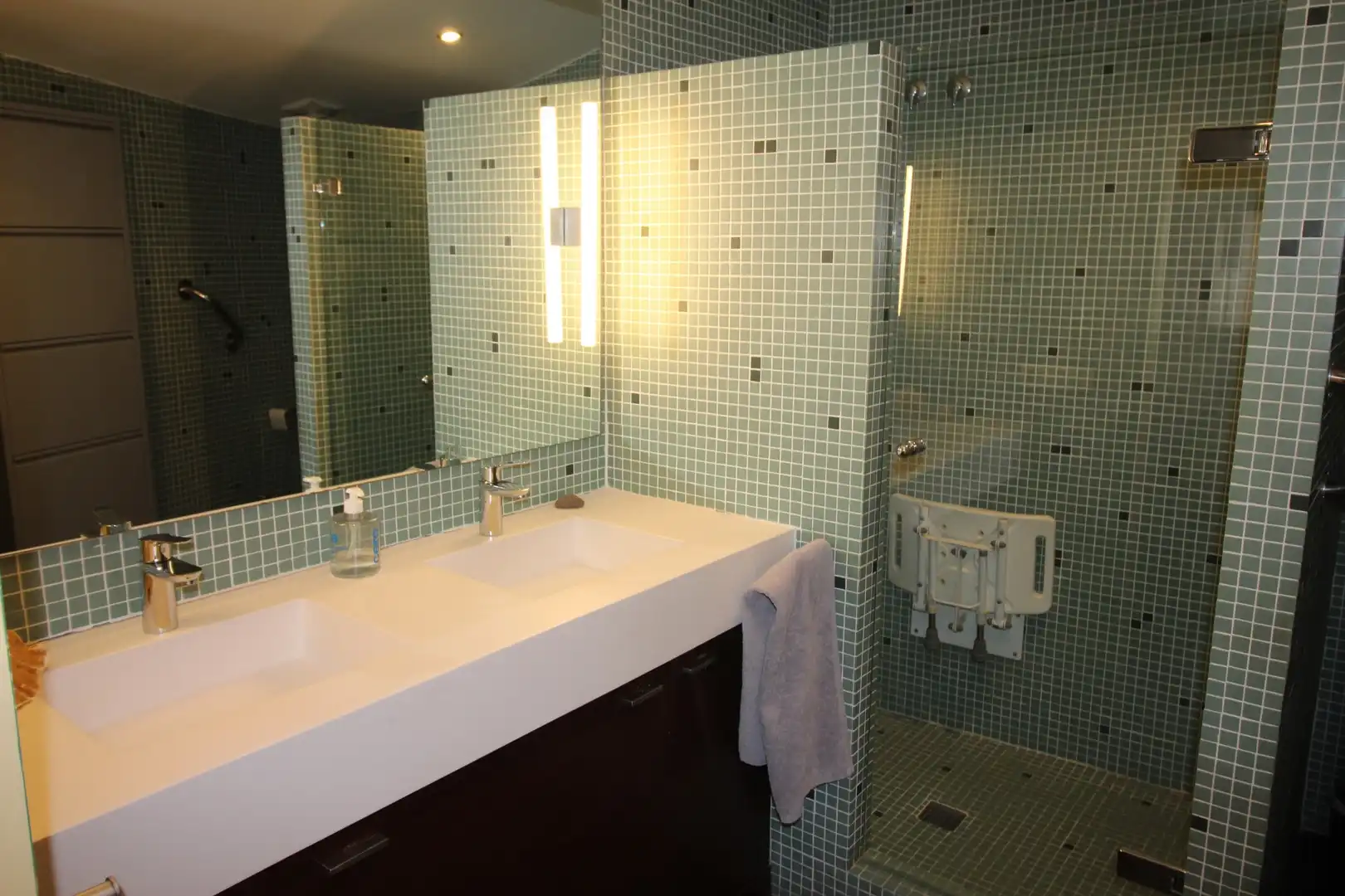 Bathroom of Houses for sale in Rabós, Girona