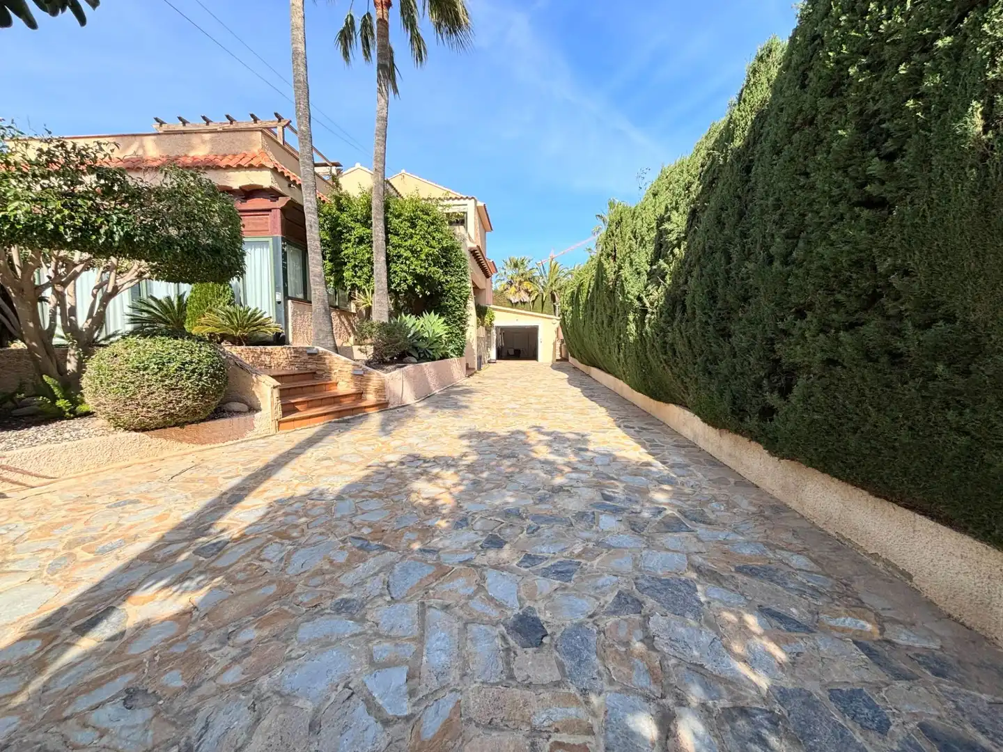 Außenansicht von Haus oder Chalet zum Verkauf in Benidorm mit Klimaanlage, Terrasse und Schwimmbad