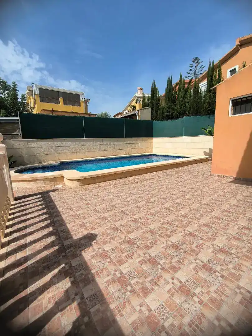 Piscina de Casa o chalet en venta en Mutxamel con Aire acondicionado, Jardín privado y Trastero