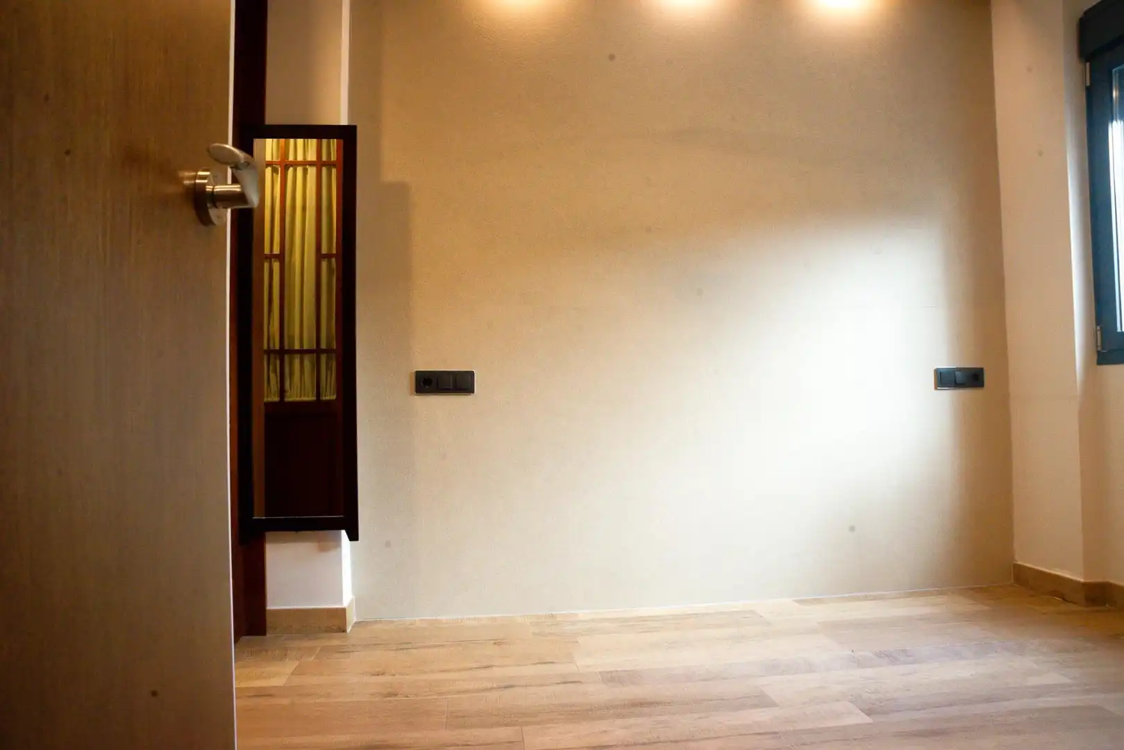 Casa adosada en venta en Camas con Terraza y Trastero