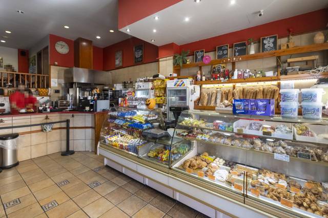 Local comercial en Venta en Manresà