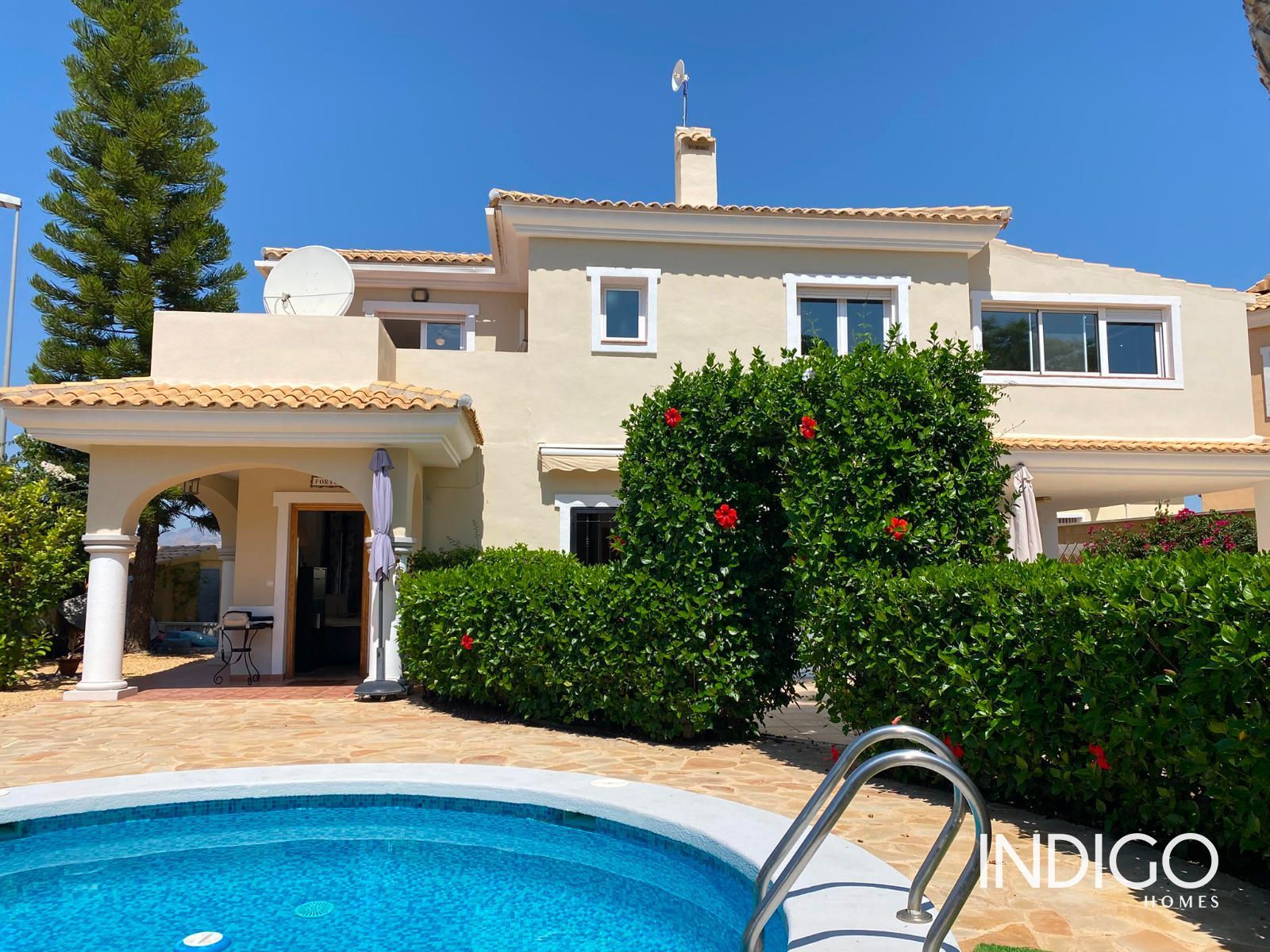 Casa o chalet en venta en CL RESSOL DEL 7 LOS ALMENDROS, Centro