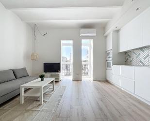 Living room of Flat to rent in  Barcelona Capital  with Air Conditioner and Heating