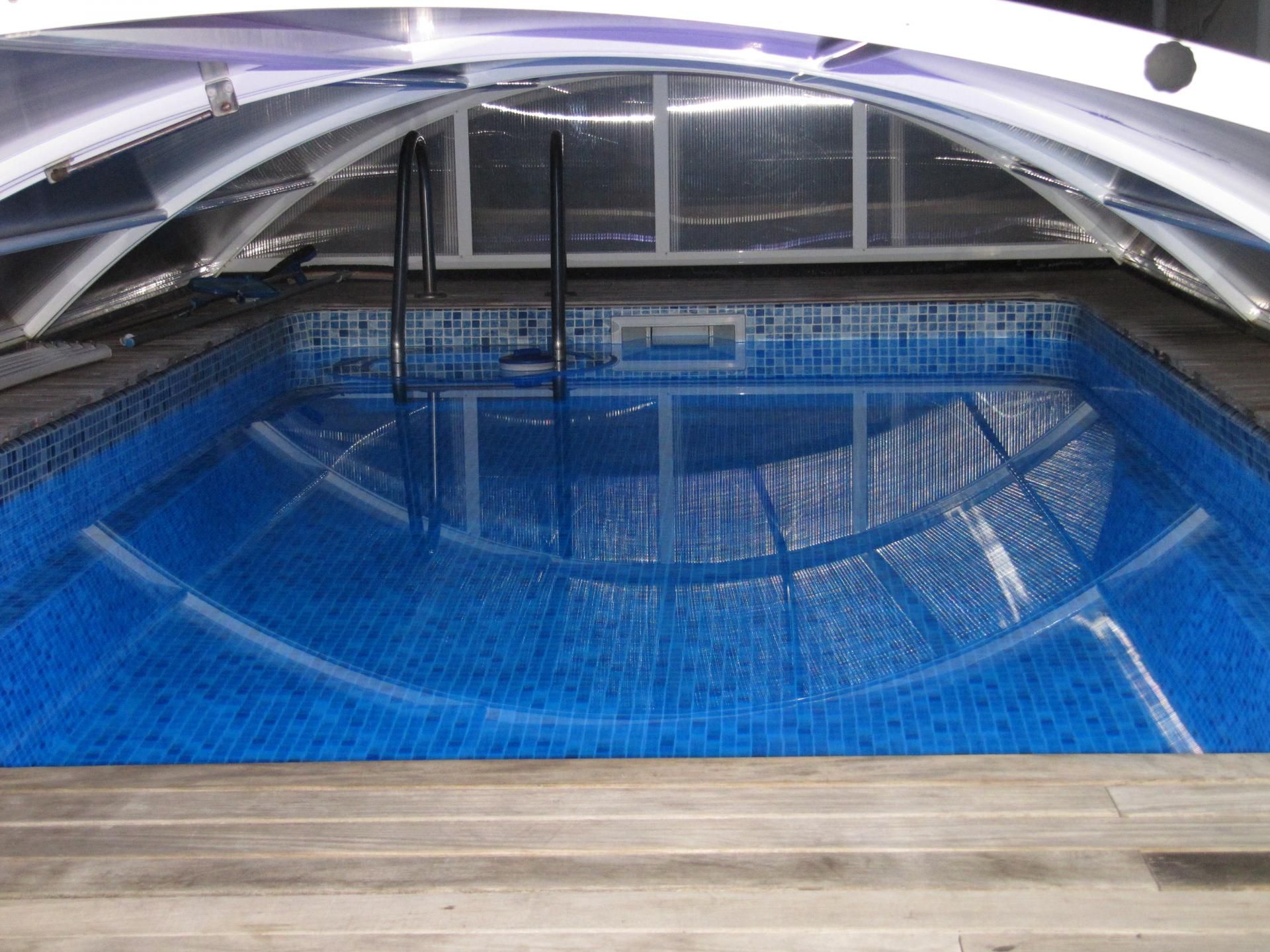 Piscina de Casa adosada en venda en Terrassa amb Calefacció, Terrassa i Balcó