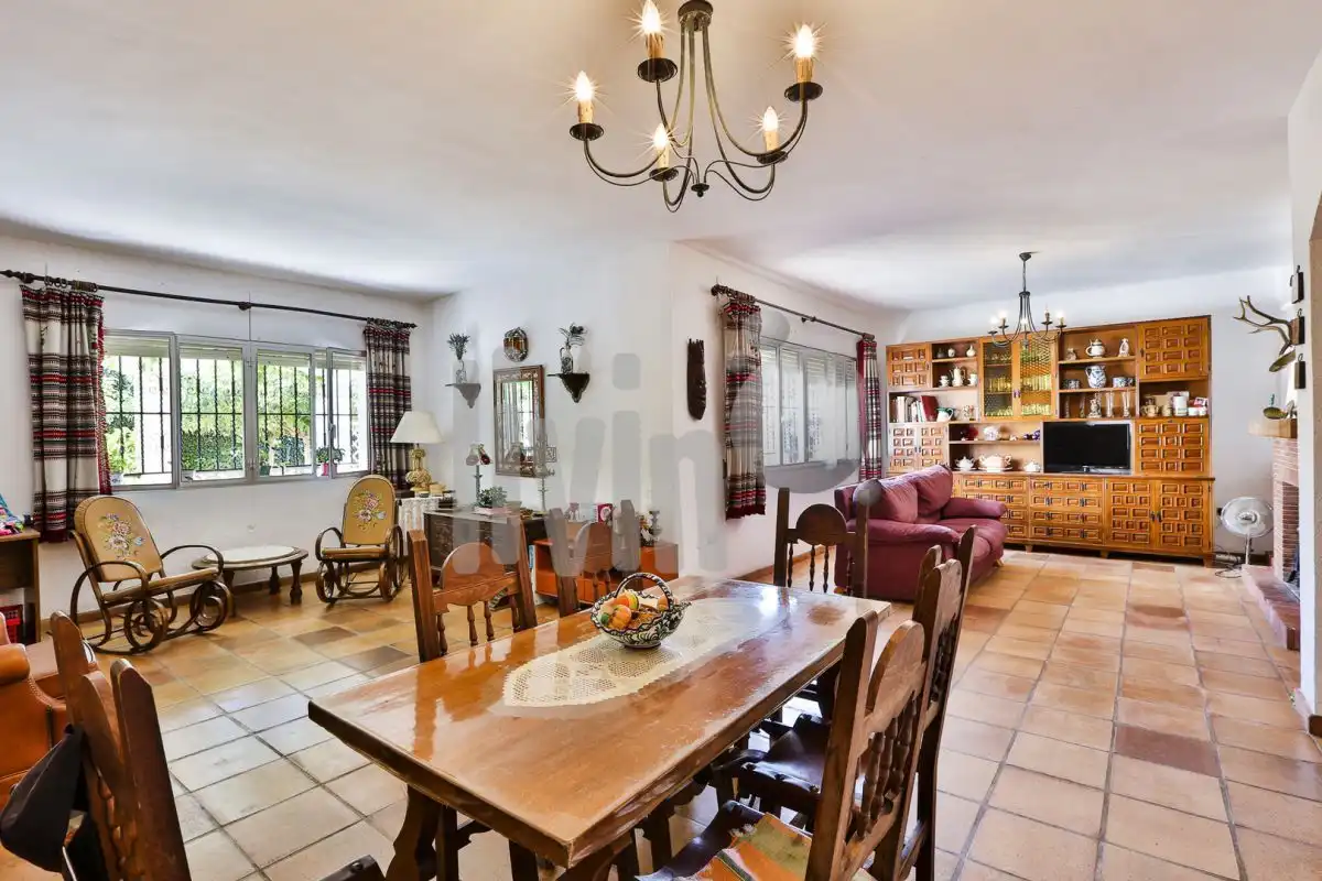 Comedor de Casa o chalet en venta en Jaén con Aire acondicionado, Jardín privado y Terraza