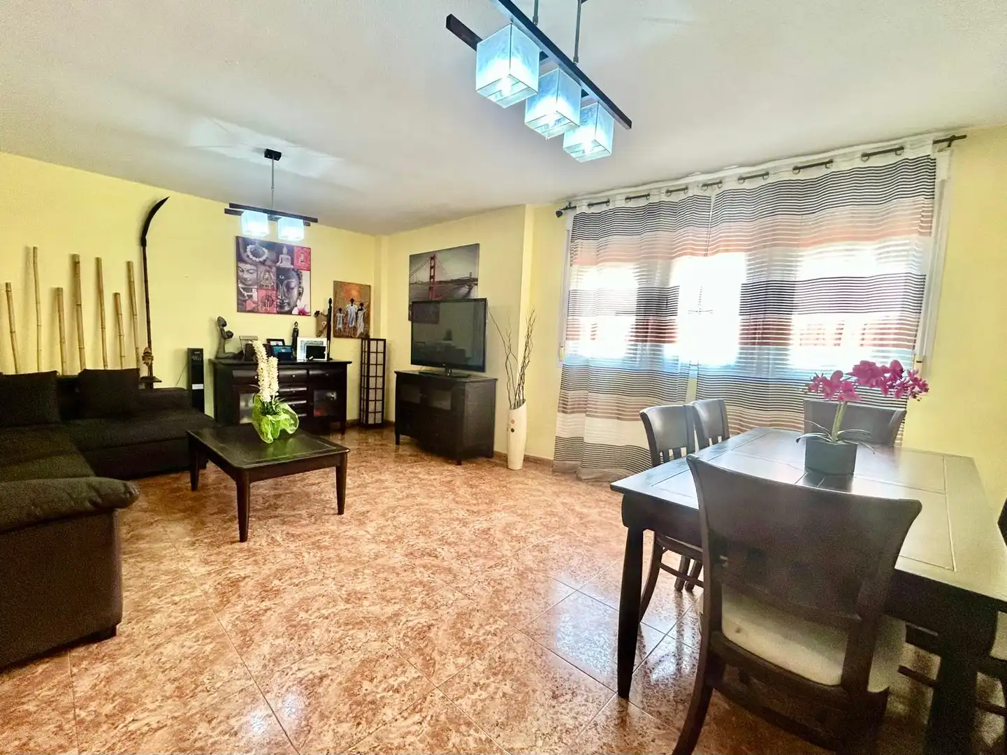 Sala d'estar de Casa adosada en venda en Roquetas de Mar amb Aire condicionat, Calefacció i Terrassa