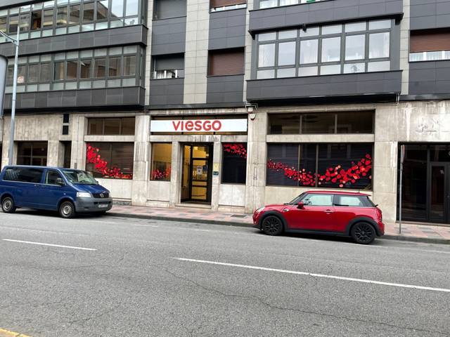 Local comercial en Venta en La Villa - Bazuelo