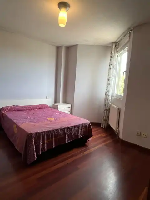 Bedroom of Flat for sale in Santa Cruz de Bezana  with Heating, Furnished and Oven