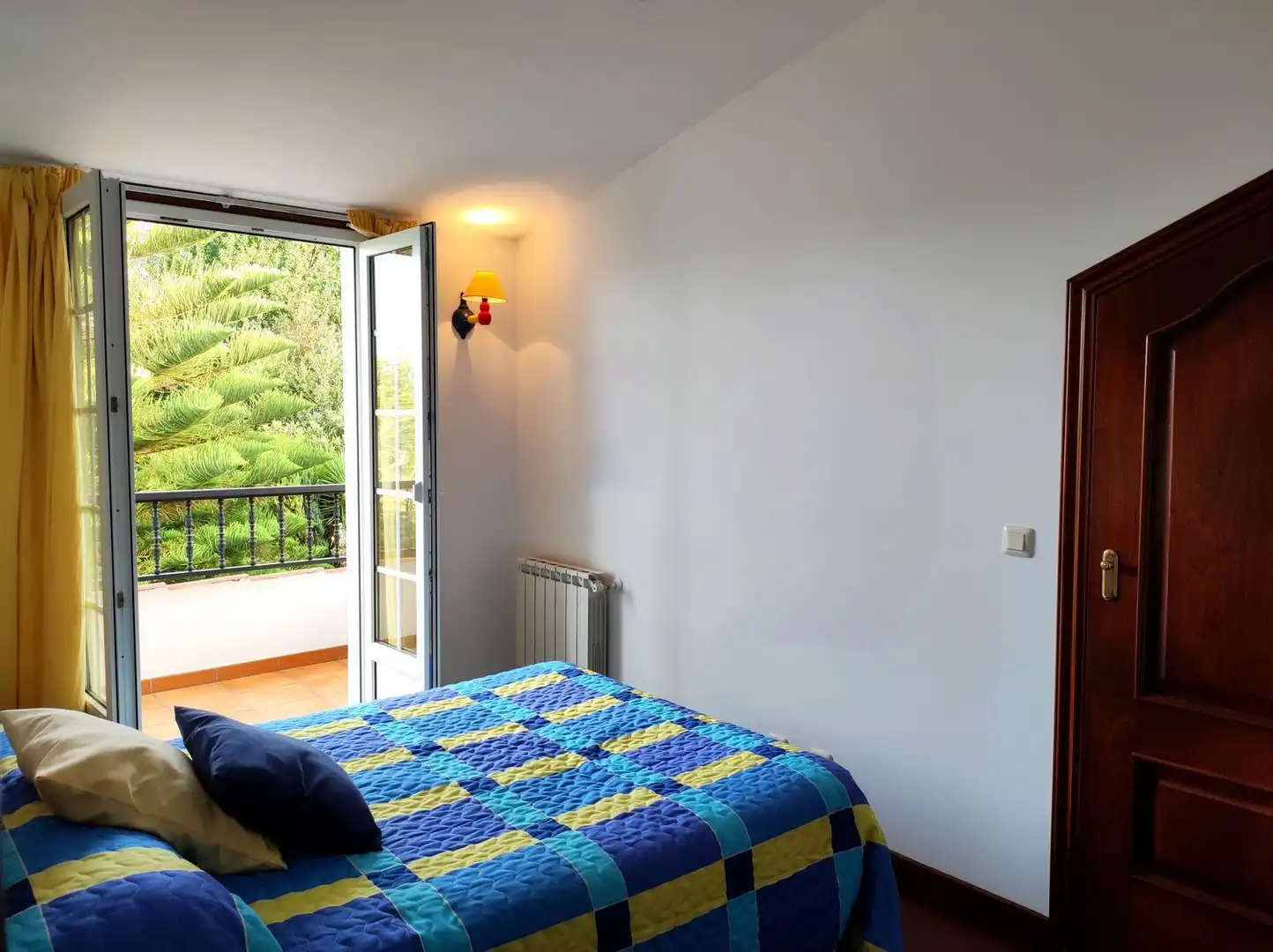 Habitación de Casa o chalet en venta en Bergondo con Calefacción, Jardín privado y Parquet
