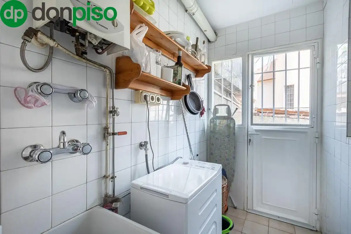 Villa mit Pool zum Verkauf in Calle Brasil, imagen 13