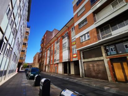 Exterior view of Flat for sale in Palencia Capital