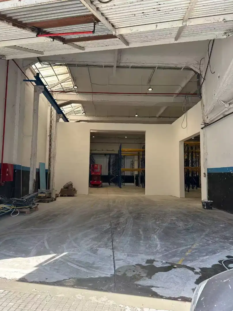 Industrial building for sale in Carrer de la Riera Roja 24, imagen 2