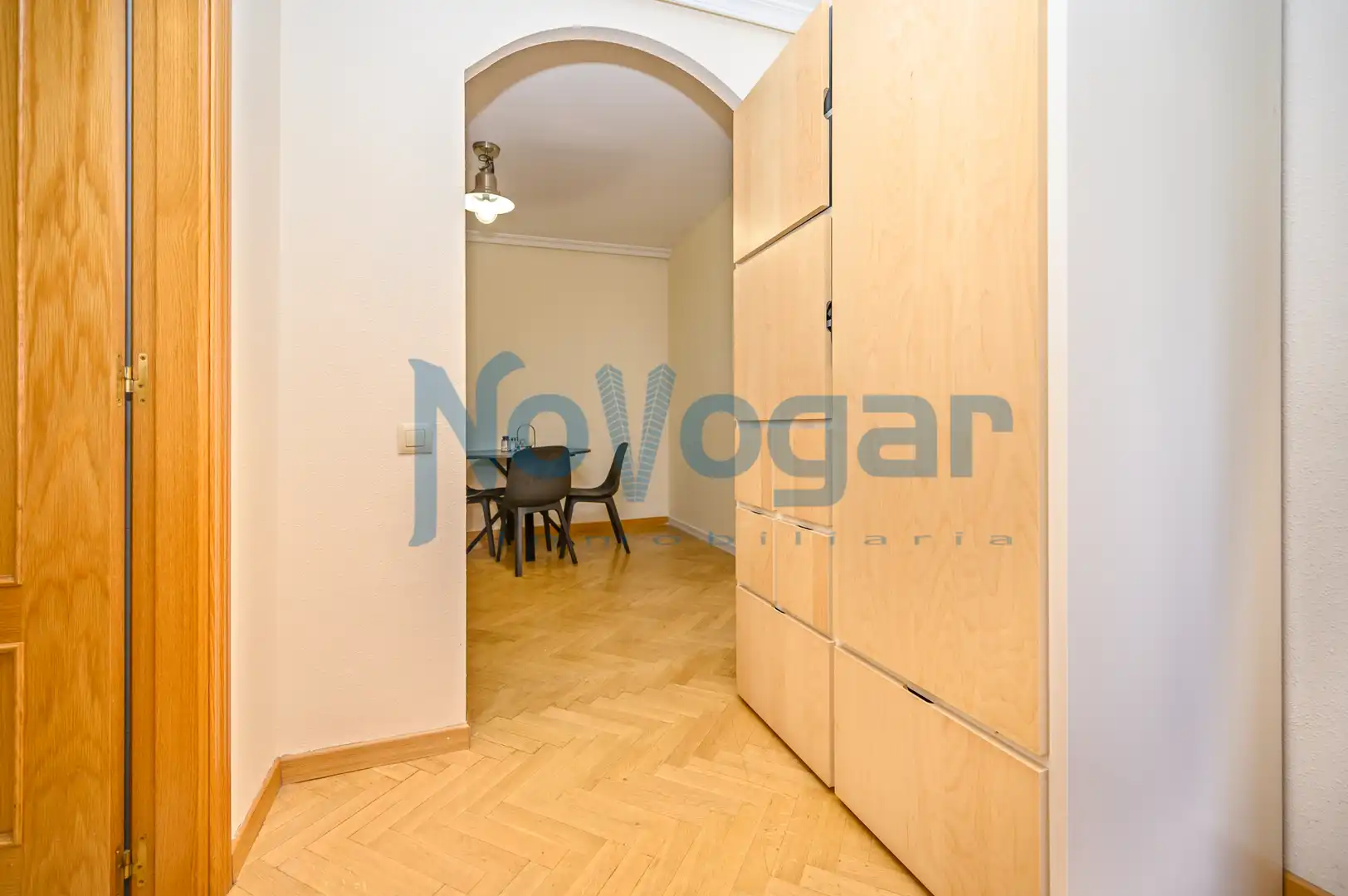 Flat for sale in Madrid  with Air Conditioner, Heating and Community pool