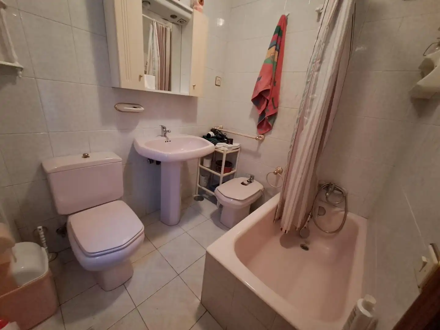 Bany de Pis en venda en Oviedo 