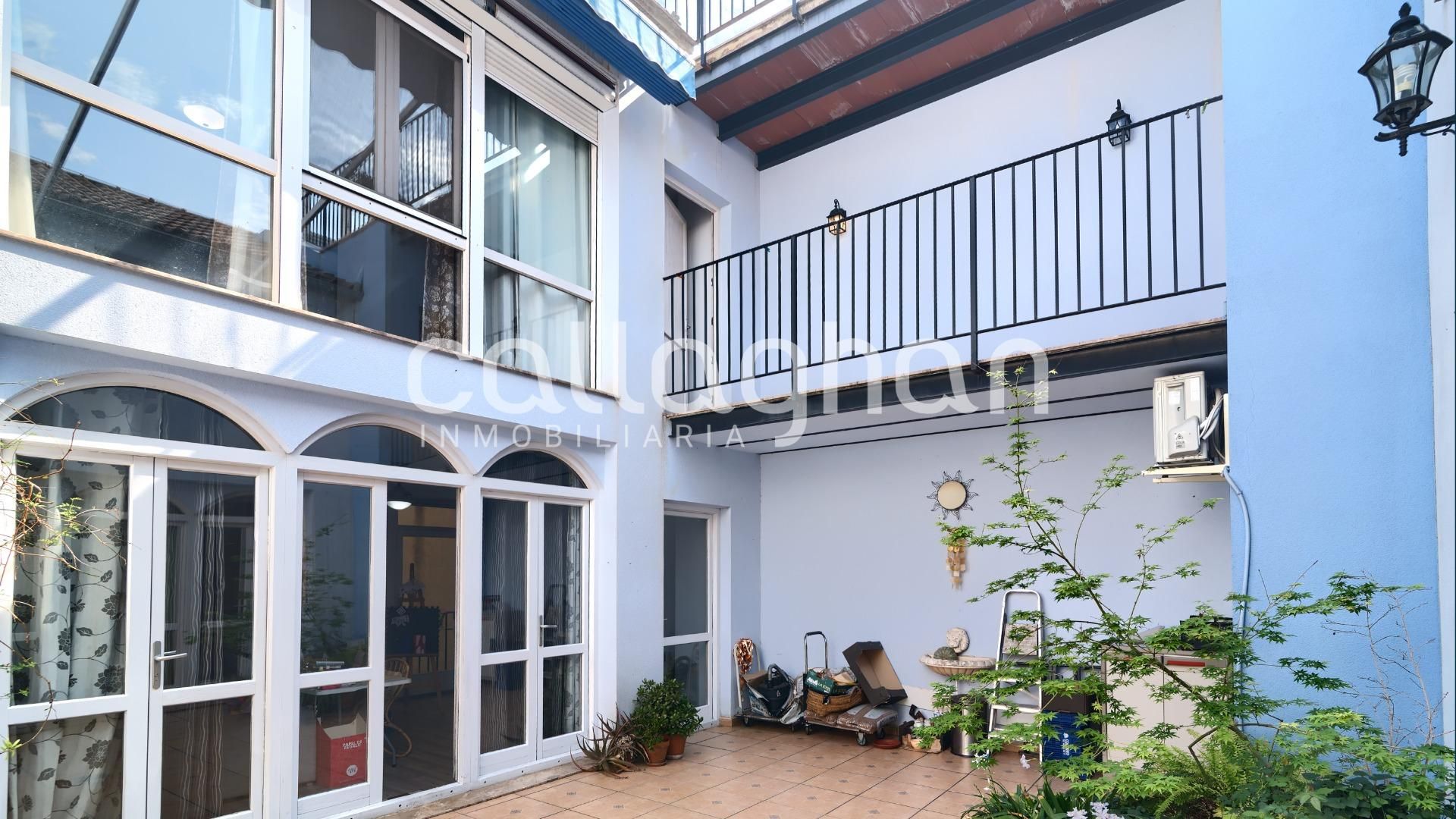 Exterior view of Building for sale in Alzira
